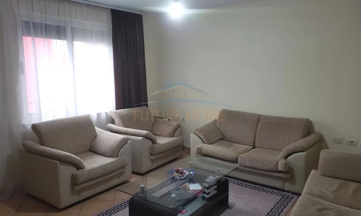 Shtepi me qera Apartament ne Tirane, 1+1, Mobilimi E mobiluar, Pagesa 450  Euro.