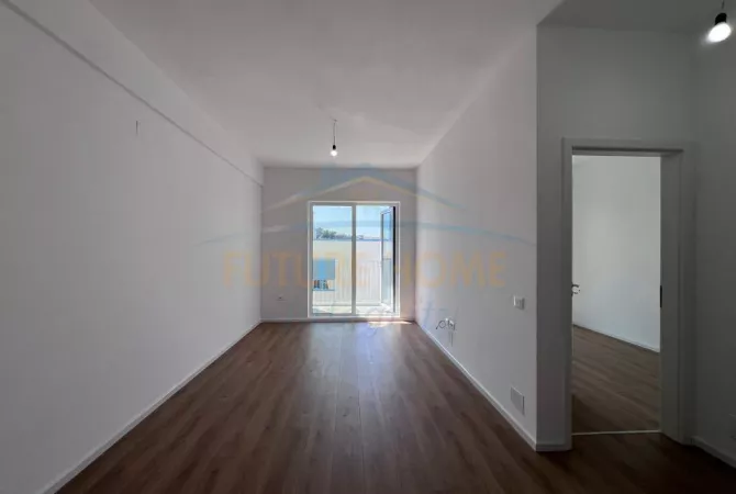 Shtepi ne shitje Apartament ne Tirane, 1+1, Mobilimi Bosh, pa mobiluar, Pagesa 880,000  Euro.