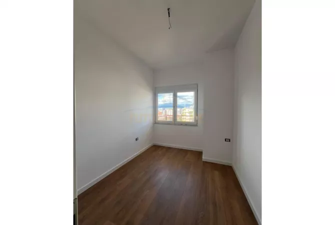 Shtepi ne shitje Apartament ne Tirane, 1+1, Mobilimi E mobiluar, Pagesa 95,000  Euro.