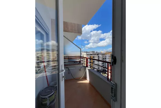 Shtepi ne shitje Apartament ne Tirane, 1+1, Mobilimi E mobiluar, Pagesa 95,000  Euro.