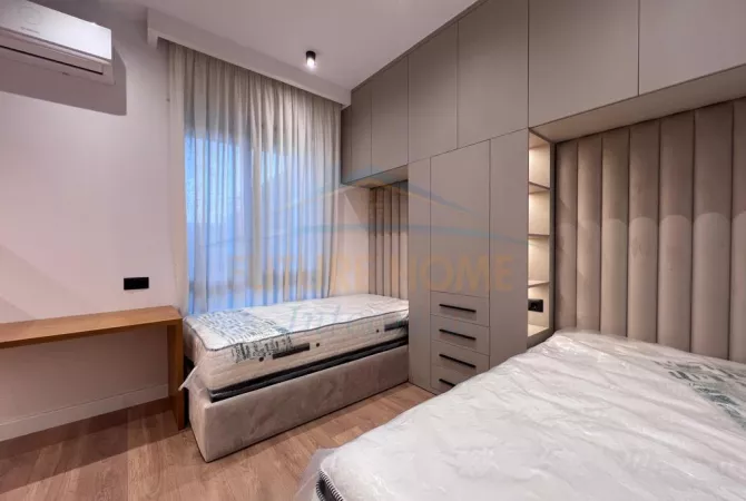 Shtepi ne shitje Apartament ne Tirane, 2+1, Mobilimi E mobiluar, Pagesa 250,000  Euro.
