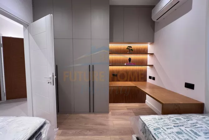 Shtepi ne shitje Apartament ne Tirane, 2+1, Mobilimi E mobiluar, Pagesa 250,000  Euro.