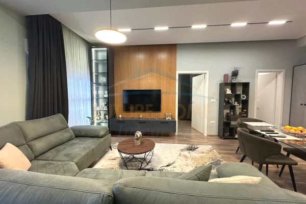 Shtepi ne shitje Apartament ne Tirane, 1+1, Mobilimi E mobiluar, Pagesa 150,000  Euro.