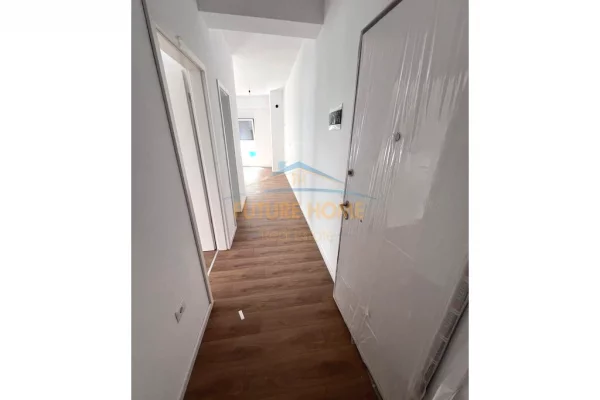 Shtepi ne shitje Apartament ne Tirane, 1+1, Mobilimi Bosh, pa mobiluar, Pagesa 109,500  Euro.