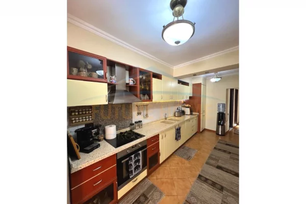 Shtepi ne shitje 3+1 ne Tirane - 277,000 Euro