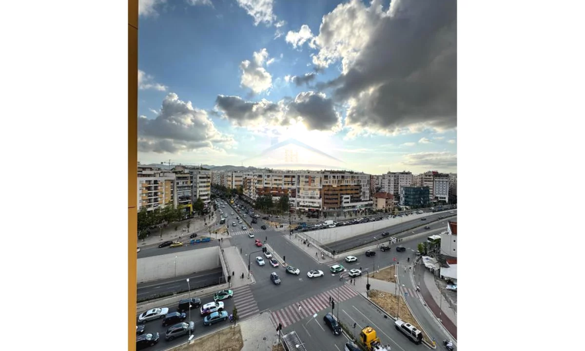 Shtepi ne shitje Apartament ne Tirane, 2+1, Mobilimi Bosh, pa mobiluar, Pagesa 204,000  Euro.