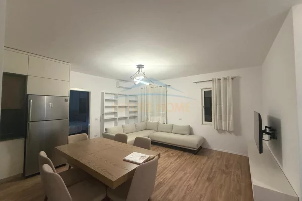 Shtepi ne shitje Apartament ne Tirane, 3+1, Mobilimi E mobiluar, Pagesa 1,410,000  Euro.