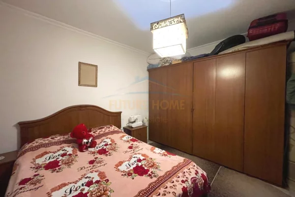 Shtepi ne shitje Apartament ne Tirane, 2+1, Mobilimi Bosh, pa mobiluar, Pagesa 128,000  Euro.