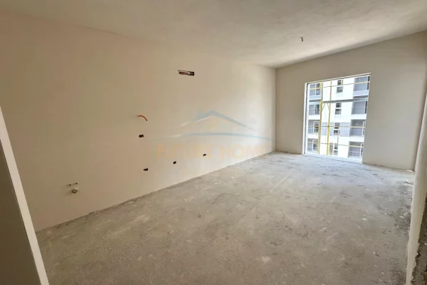 Shtepi ne shitje Apartament ne Tirane, 1+1, Mobilimi Bosh, pa mobiluar, Pagesa 78,000  Euro.