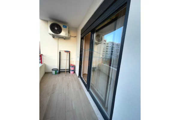 Shtepi ne shitje Apartament ne Tirane, 2+1, Mobilimi E mobiluar, Pagesa 198,000  Euro.