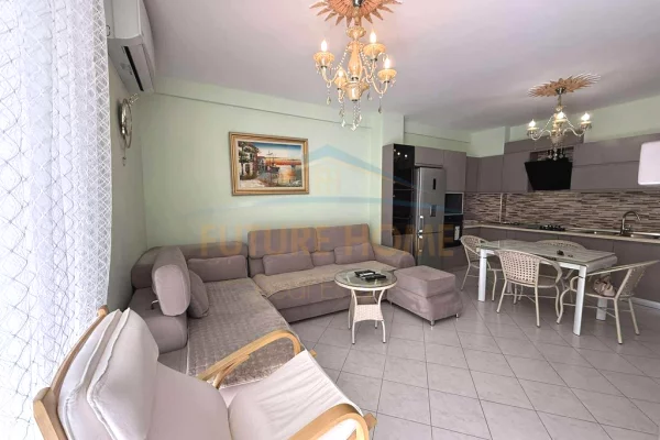 Shtepi ne shitje Apartament ne Tirane, 1+1, Mobilimi E mobiluar, Pagesa 127,000  Euro.
