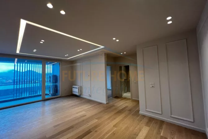 Shtepi ne shitje Apartament ne Tirane, 3+1, Mobilimi Pjeserisht e mobiluar, Pagesa 390,000  Euro.