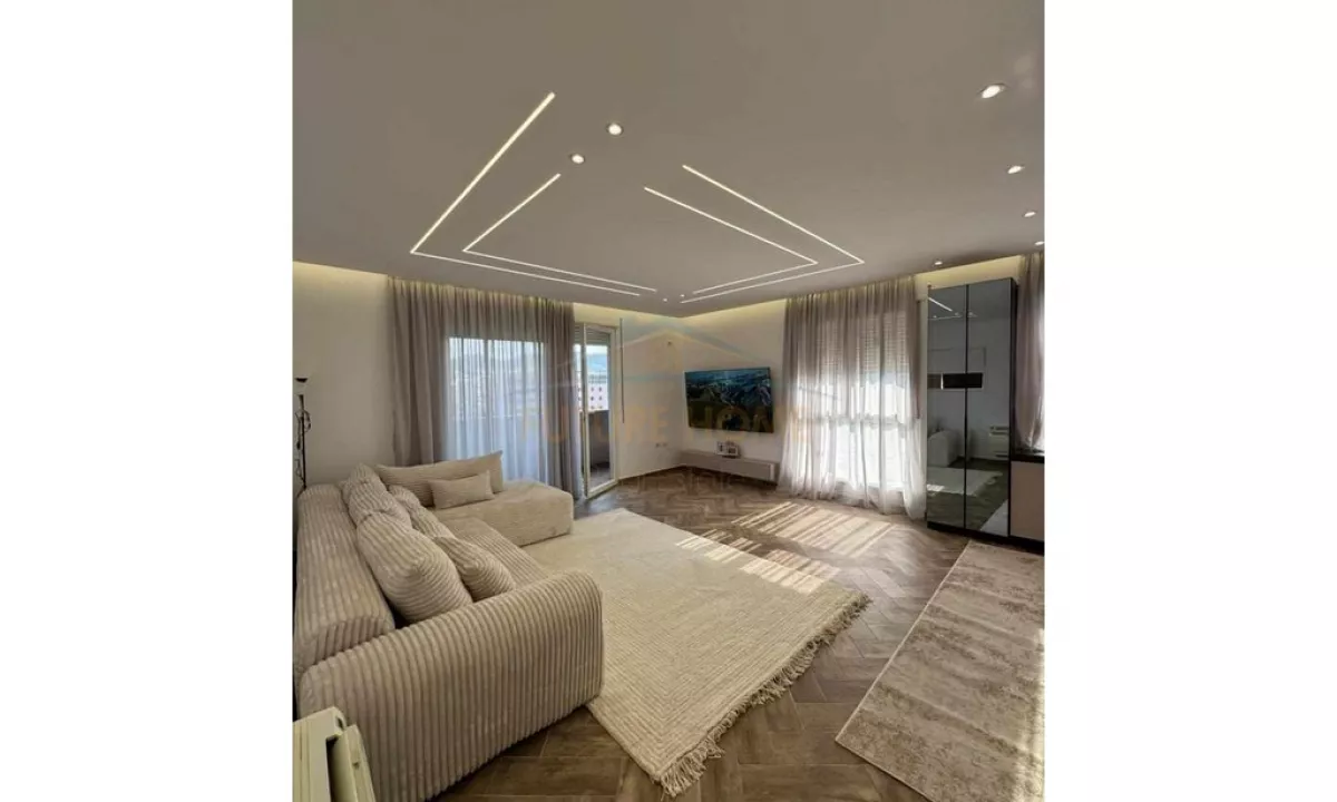 Shtepi ne shitje Apartament ne Tirane, 2+1, Mobilimi E mobiluar, Pagesa 285,000  Euro.