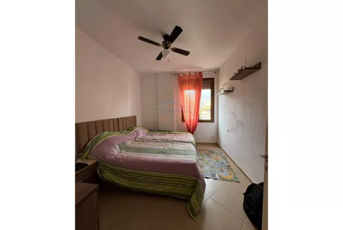 Shtepi ne shitje Apartament ne Tirane, 2+1, Mobilimi E mobiluar, Pagesa 144,000  Euro.