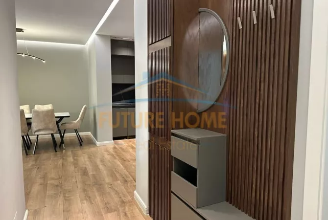 Shtepi ne shitje Apartament ne Tirane, 1+1, Mobilimi E mobiluar, Pagesa 230,000  Euro.