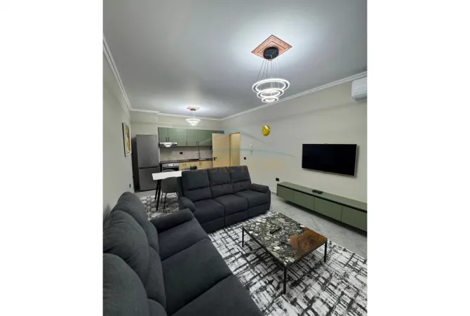 Shtepi me qera Apartament ne Tirane, 1+1, Mobilimi E mobiluar, Pagesa 450  Euro.