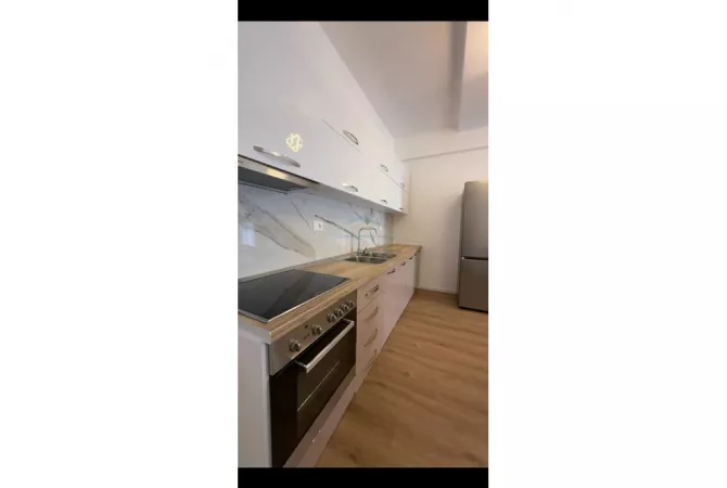Shtepi ne shitje Apartament ne Tirane, 1+1, Mobilimi E mobiluar, Pagesa 100,000  Euro.
