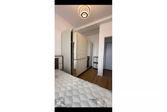 Shtepi ne shitje Apartament ne Tirane, 1+1, Mobilimi E mobiluar, Pagesa 100,000  Euro.