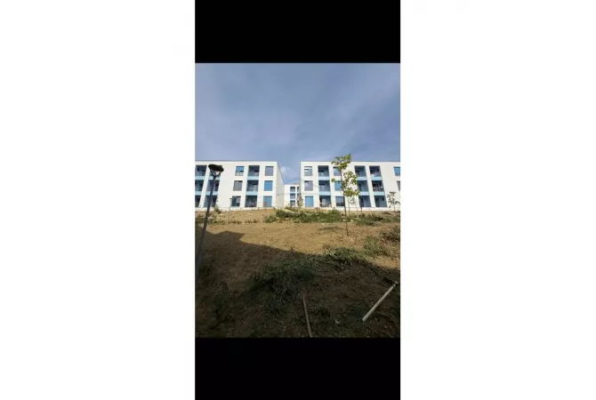 Shtepi ne shitje Apartament ne Tirane, 2+1, Mobilimi E mobiluar, Pagesa 200,000  Euro.