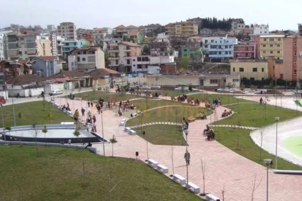 Shtepi ne shitje 4+1 ne Tirane - 300,000 Euro