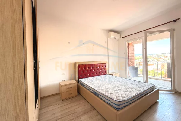 Shtepi ne shitje Apartament ne Tirane, 3+1, Mobilimi Pjeserisht e mobiluar, Pagesa 236,001  Euro.