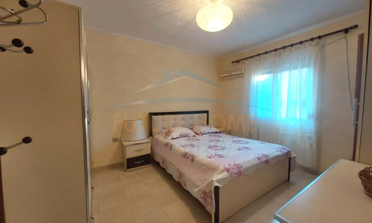 Appartamento in vendita a Tirana 1+1, Arredato