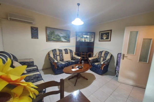 Appartamento in vendita a Tirana 1+1, Arredato