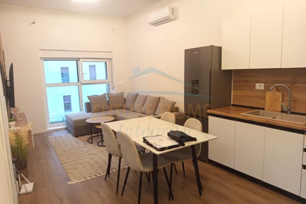 Qera, Apartament 1+1, Rezidenca Kadiu, Tiranë. 450 €