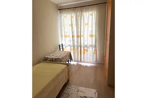 Shtepi me qera Apartament ne Tirane, 2+1, Mobilimi E mobiluar, Pagesa 500  Euro.