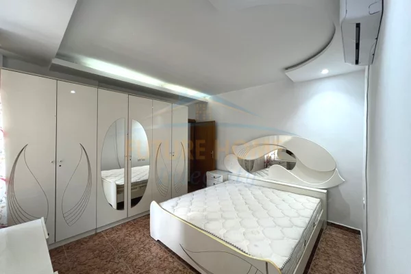 Shtepi me qera Apartament ne Tirane, 2+1, Mobilimi E mobiluar, Pagesa 600  Euro.