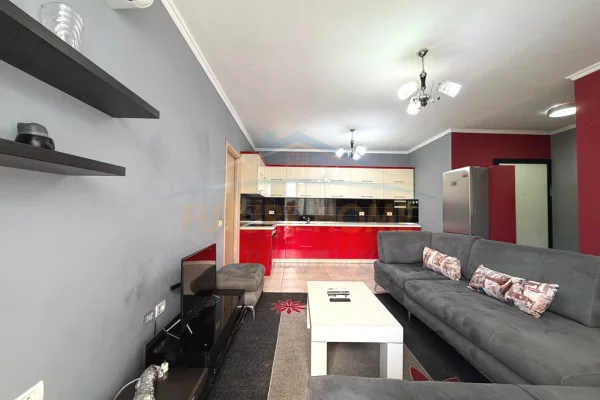Shtepi me qera 2+1 ne Tirane - 550 Euro