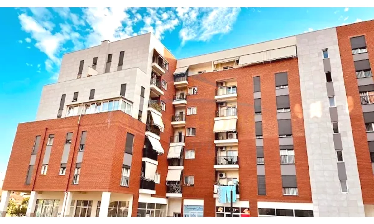 Shtepi me qera Apartament ne Tirane, 2+1, Mobilimi E mobiluar, Pagesa 767  Euro.