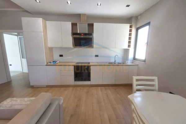 Shtepi me qera Apartament ne Tirane, 2+1, Mobilimi E mobiluar, Pagesa 50,000  Leke.
