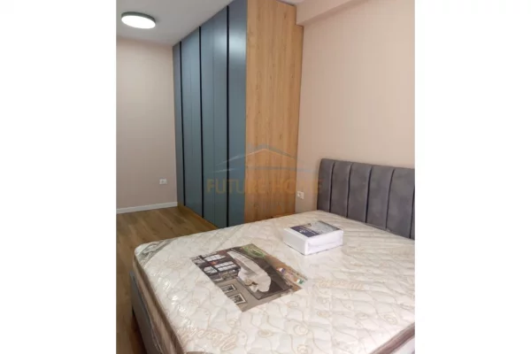 Shtepi me qera Apartament ne Tirane, 2+1, Mobilimi E mobiluar, Pagesa 80,000  Leke.