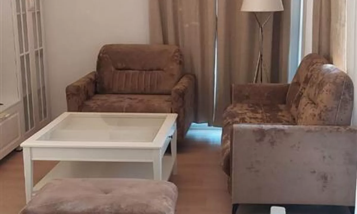 Shtepi me qera Apartament ne Tirane, 2+1, Mobilimi E mobiluar, Pagesa 650  Euro.