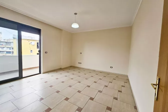 Business Property for Rent 3+1 in Tirana - 950 Euro