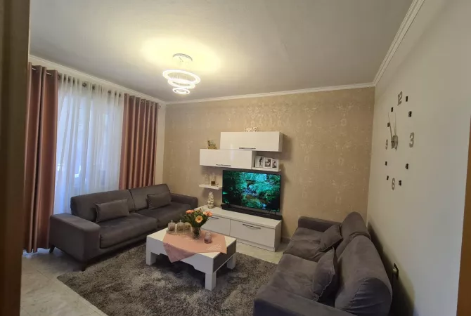 APARTAMENT ME QERA 1+1 KONGRESI MANASTIRIT 55.000 LEKE