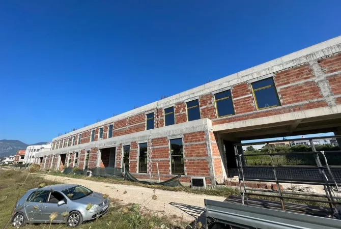 Business Property for Rent 4+1 in Tirana - 9,000 Euro