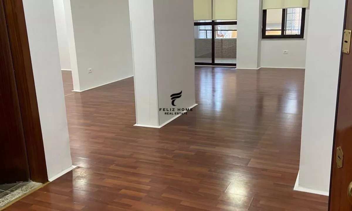 ZYRE ME QERA 120 M2 BLLOK 1.400 EURO