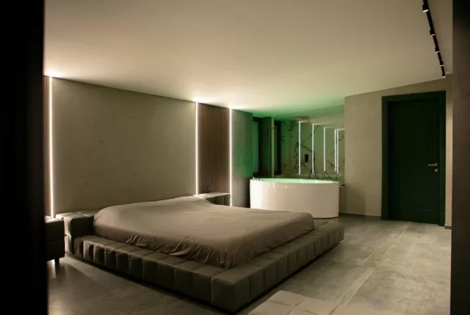 Attico(ultimo piano panoramico) in vendita a Tirana 4+1, Arredato