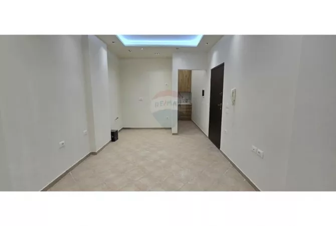 Business Property for Rent 3+1 in Tirana - 590 Euro