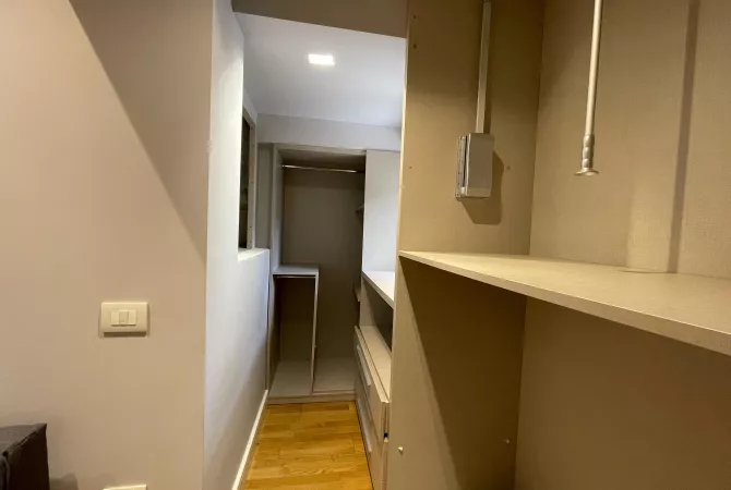 Shtepi ne shitje Duplex(shtepi me 2 kate) ne Tirane, 2+1, Mobilimi E mobiluar, Pagesa 230,000  Euro.