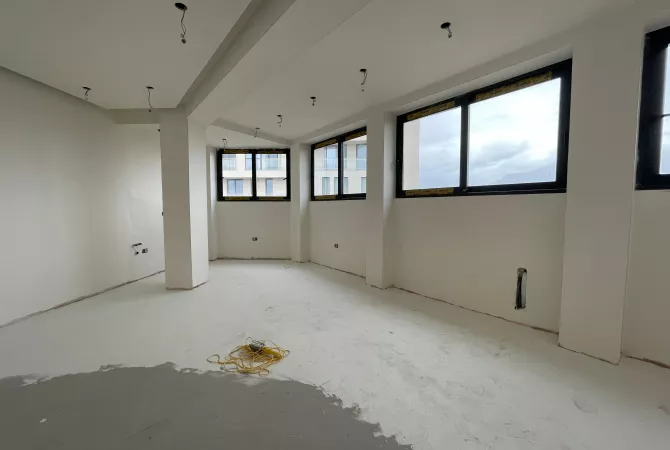 Apartment for sale in Tirana 2+1, Emty