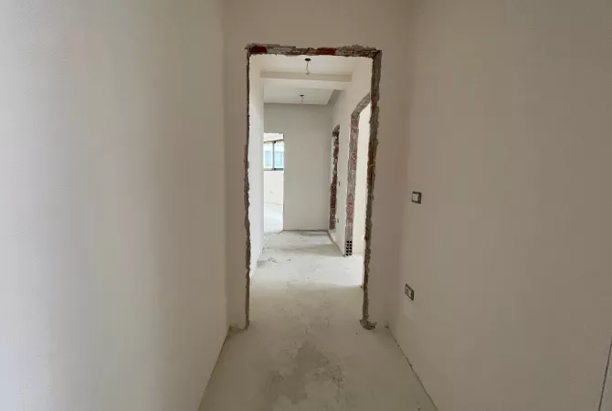 Apartment for sale in Tirana 2+1, Emty