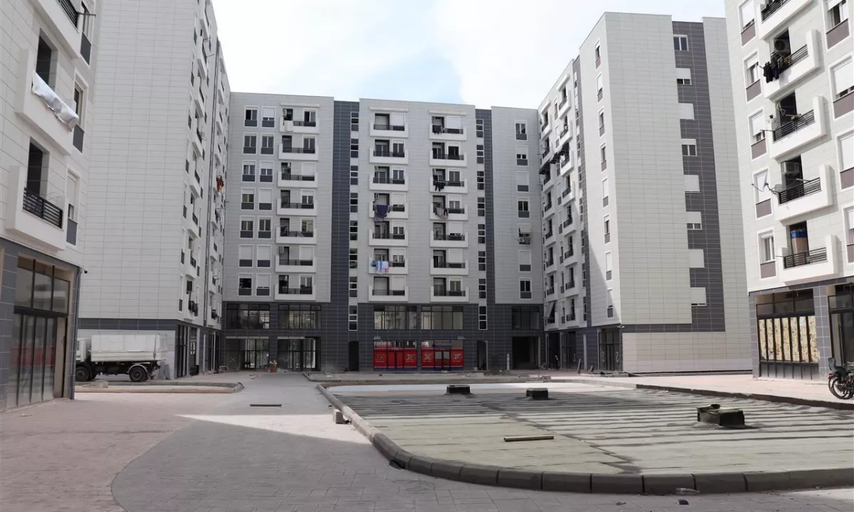 Ambient Biznesi Per Qira Ne Rr.Ndre Mjeda/Kompleksi Star. 