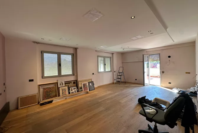 Shtepi ne shitje 3+1 ne Tirane - 282,000 Euro