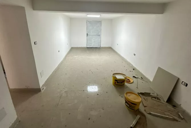 Business Property for Rent 4+1 in Tirana - 450 Euro