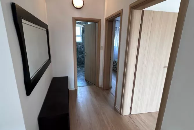 Shtepi ne shitje Apartament ne Tirane, 2+1, Mobilimi E mobiluar, Pagesa 147,000  Euro.