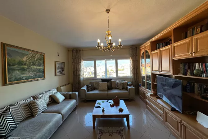 Apartament 1+1 per shitje tek Ambasada Amerikane tek Rr. Elbasanit.