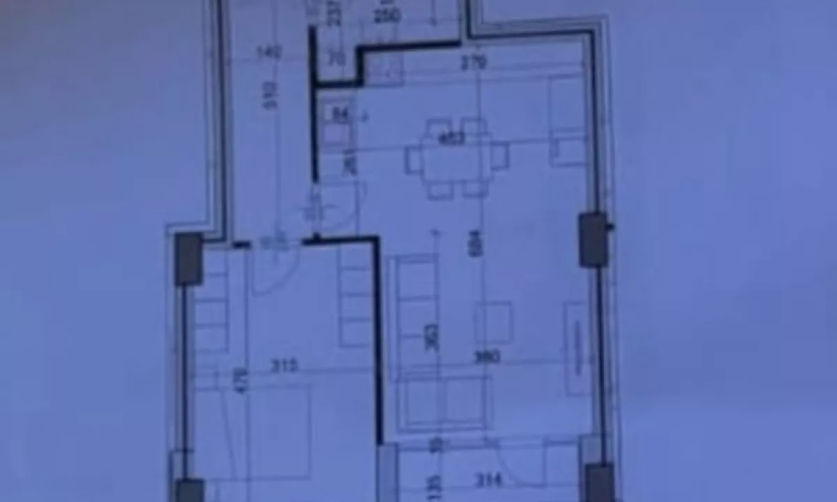 Shtepi ne shitje Apartament ne Tirane, 1+1, Mobilimi E mobiluar, Pagesa 215,000  Euro.